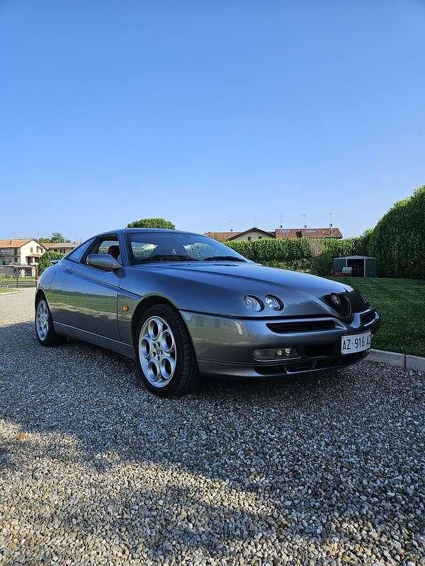 Usata Alfa Romeo GTV 201 CV (147 kW) 1999 Coupé