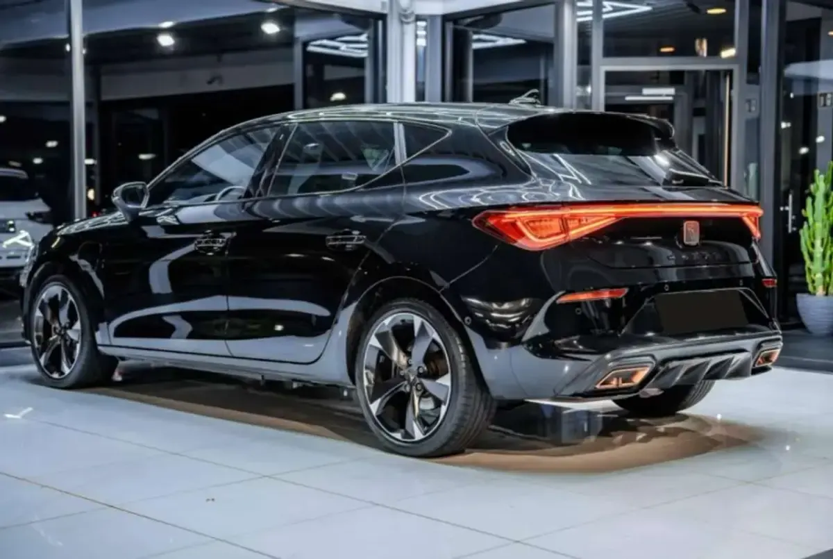 Usata Cupra Leon 204 CV (150 kW) 2022 Nero Monovolume