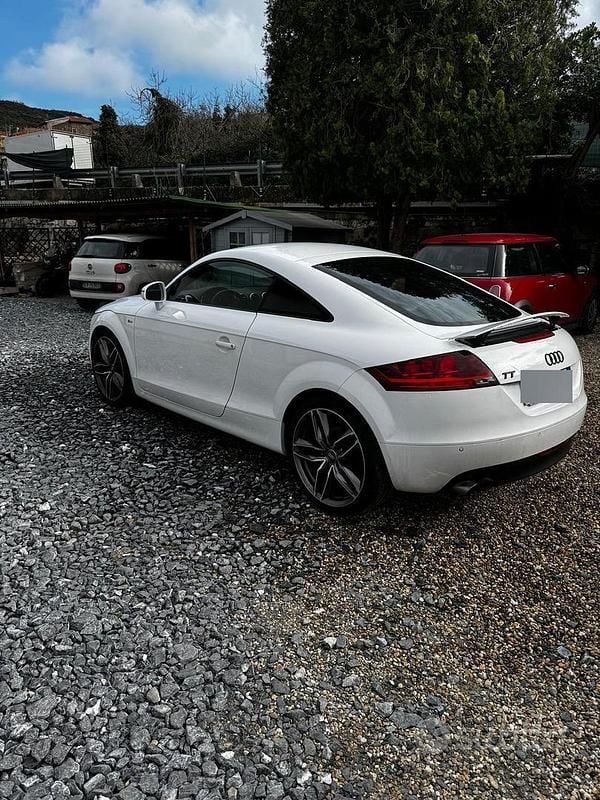 Second-hand Audi TT Advanced Plus 200 CP (147 kW) 2008 Alb Coupe