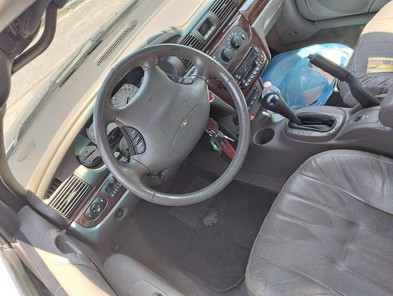 Usata Chrysler Sebring Cabriolet Touring 203 CV (149 kW) 2003 Argento Cabrio