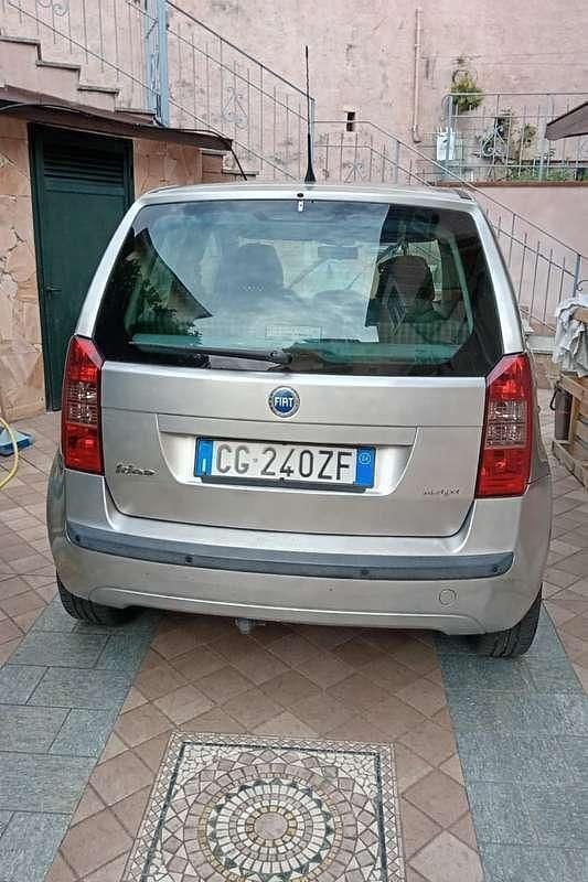 Usata Fiat Idea Active 69 CV (50 kW) 2004 Argento Monovolume
