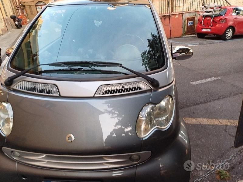 Usata Smart ForTwo Coupé 54 CV (39 kW) 2000 Grigio Coupé