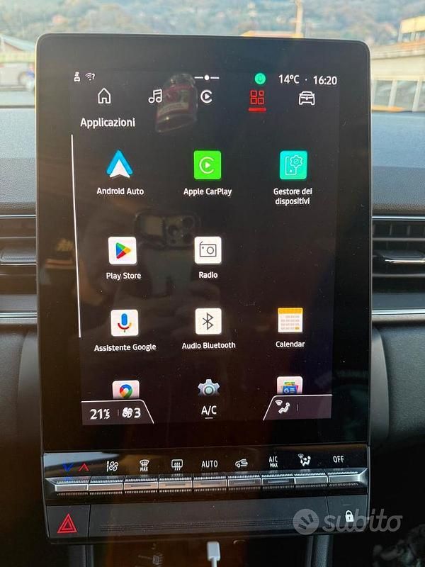 Usata Renault Captur Techno 91 CV (66 kW) 2024 Bianco SUV