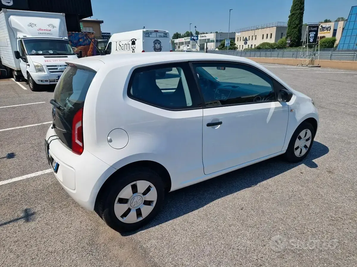 Usata VW up! Move 60 CV (44 kW) 2014 Bianco Utilitaria