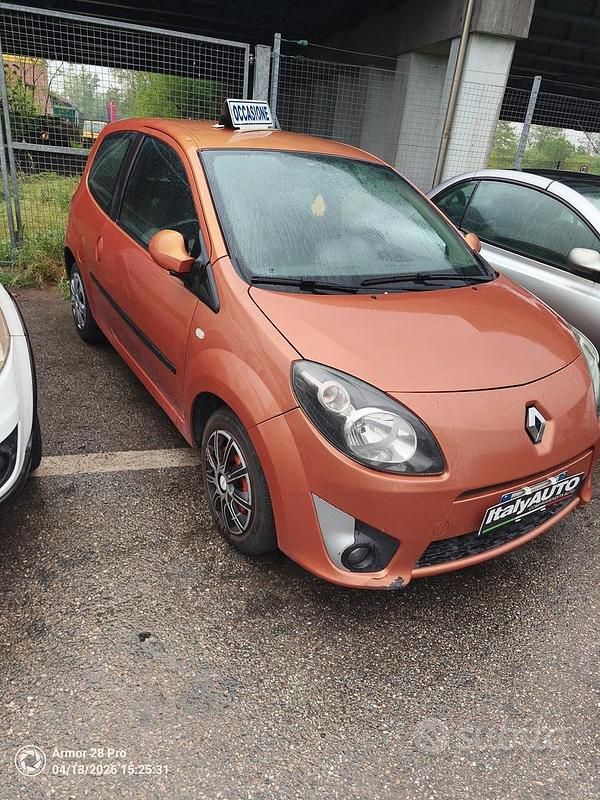 Usata Renault Twingo LE 58 CV (42 kW) 2009 Arancione Utilitaria