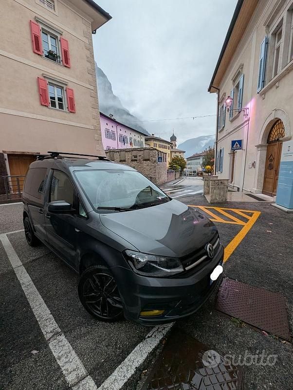 Usata VW Caddy R-line 2020 Monovolume