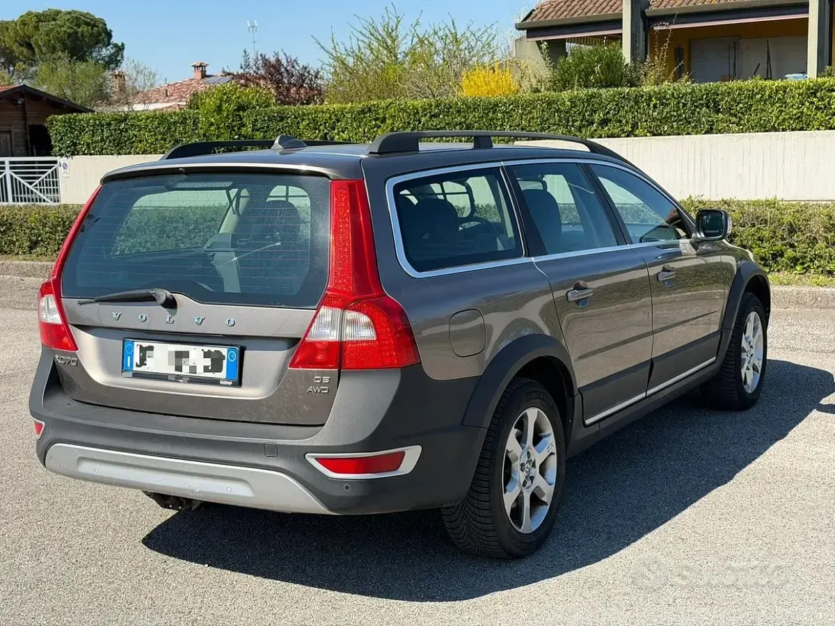 Usata Volvo XC70 Summum 185 CV (136 kW) 2008 Marrone Station wagon