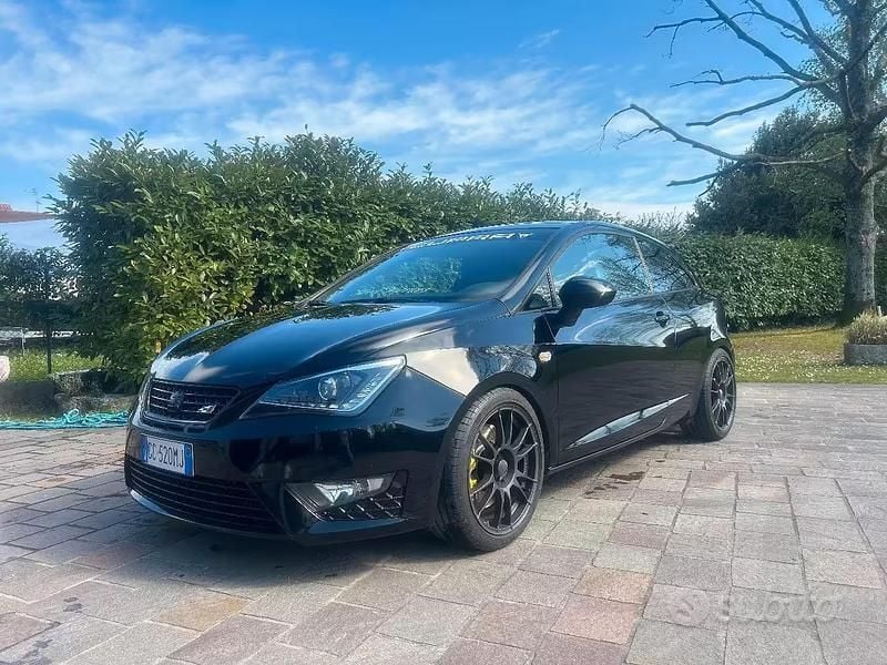 Usata Seat Ibiza CUPRA 192 CV (141 kW) 2016 Nero