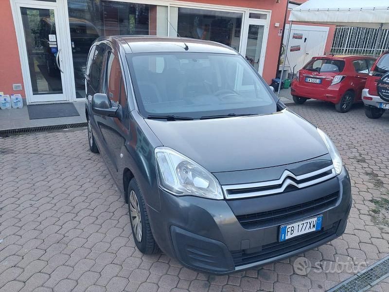 Usata Citroën Berlingo 99 CV (72 kW) 2015 Nero Monovolume