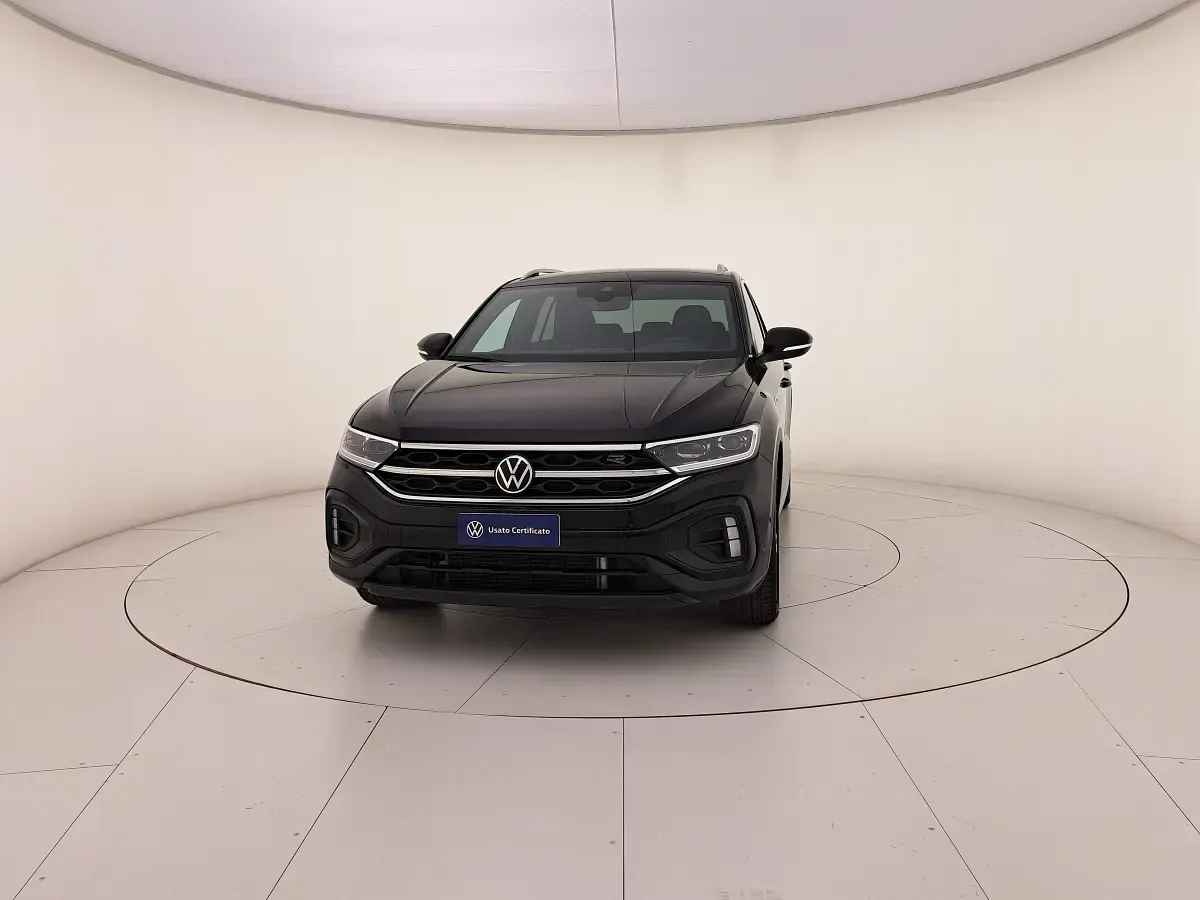 Usata VW T-Roc R-line 150 CV (110 kW) 2024 Deep black perlato SUV