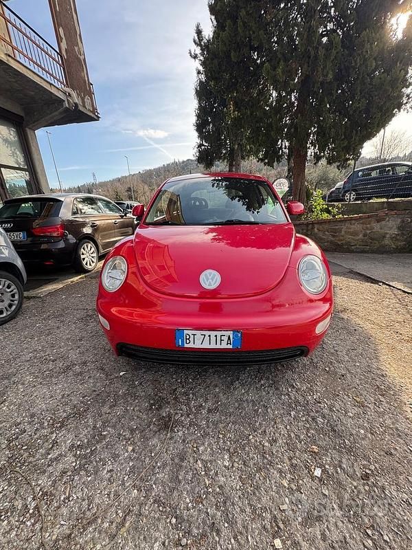 Usata VW New Beetle 1998 Rosso Utilitaria