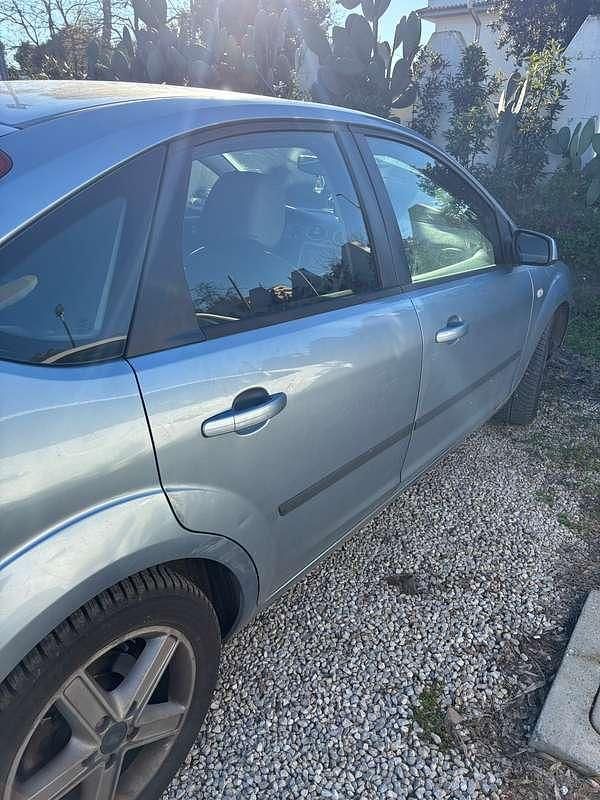 Usata Ford Focus 90 CV (66 kW) 2006 Blu/azzurro Berlina