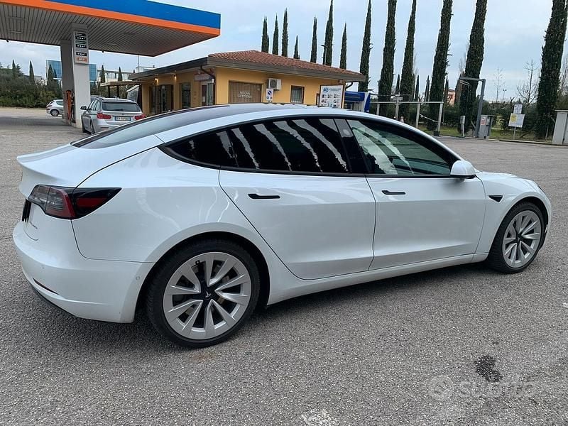 Usata Tesla Model 3 235 kW (320 CV) 2020 Bianco Berlina
