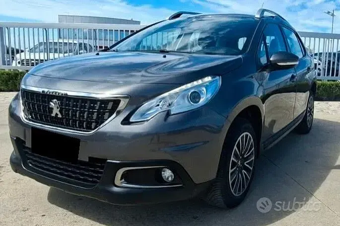 Usata Peugeot 2008 Active 99 CV (72 kW) 2016 Grigio SUV