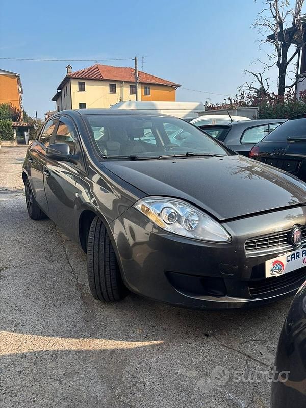 Usata Fiat Bravo Emotion 90 CV (66 kW) 2010 Grigio Utilitaria