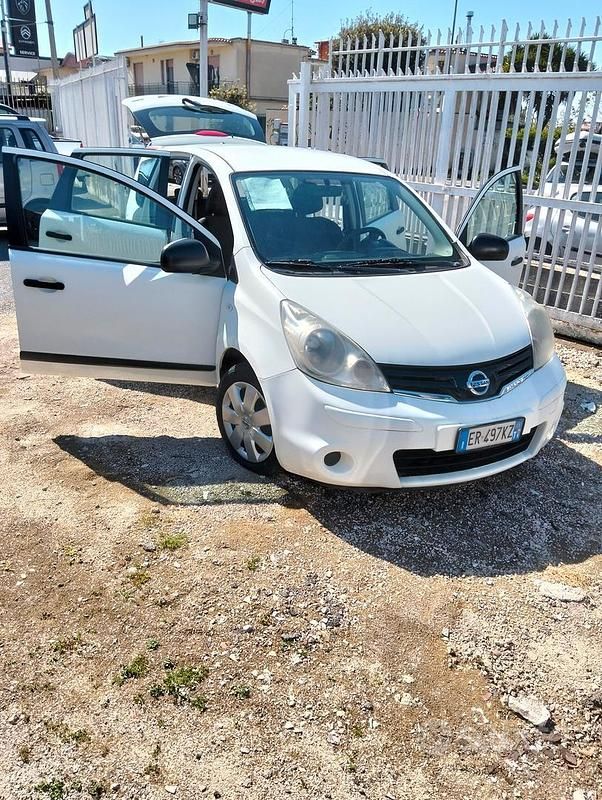 Usata Nissan Note 90 CV (66 kW) 2013 Bianco Utilitaria