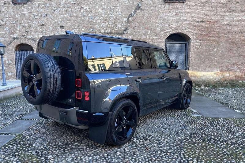 Usata Land Rover Defender HSE Dynamic 300 CV (220 kW) 2021 Grigio SUV