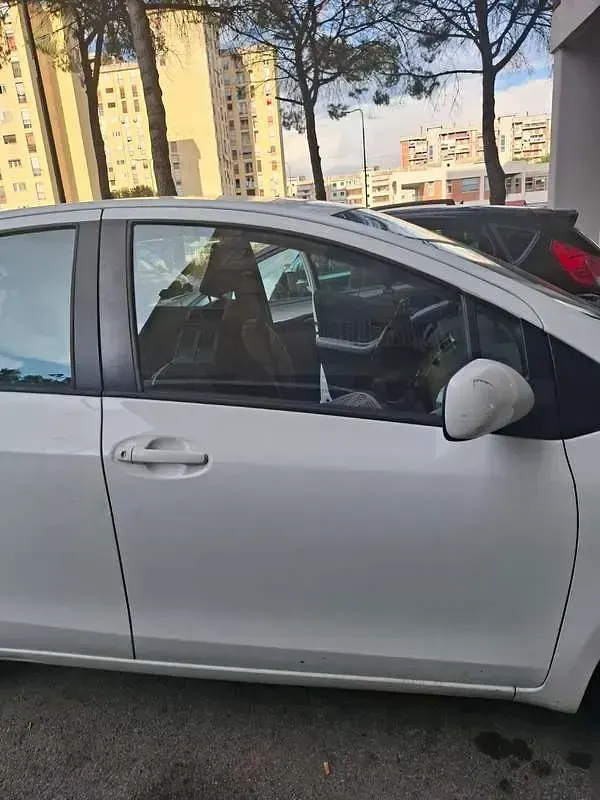 Usata Toyota Yaris Sol 69 CV (50 kW) 2009 Utilitaria