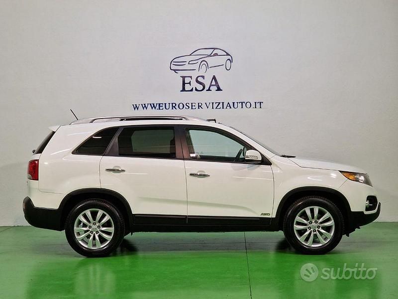 Begagnad Kia Sorento Spirit 197 HK (144 kW) 2011 Vit SUV
