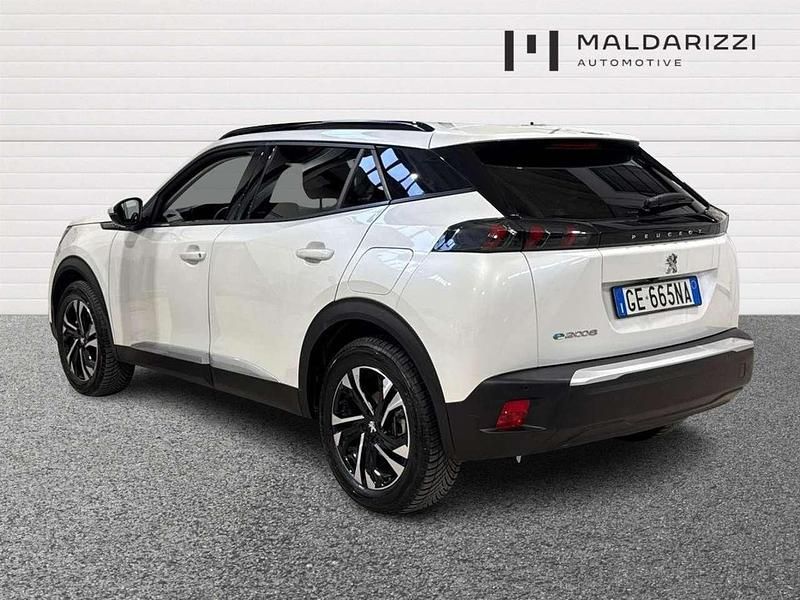 Usata Peugeot e-2008 Allure 100 kW (136 CV) 2021 Other SUV