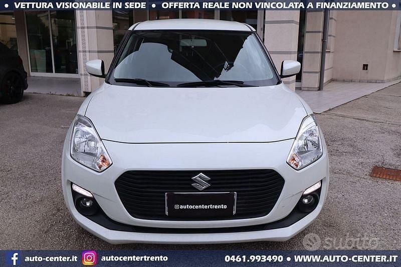 Usata Suzuki Swift 90 CV (66 kW) 2020 Bianco Utilitaria