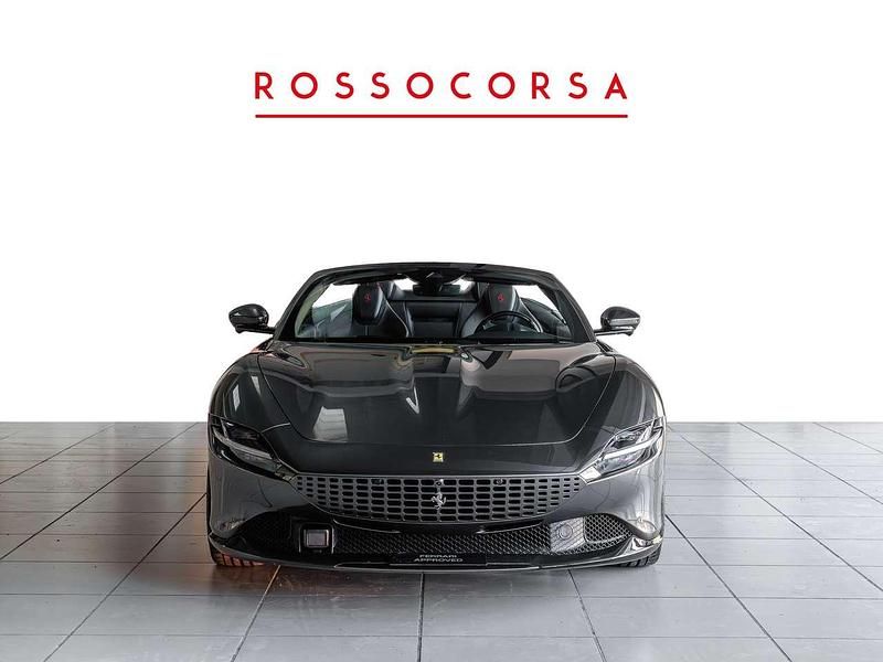 Usata Ferrari Roma 620 CV (456 kW) 2025 Grigio silverstone Cabrio