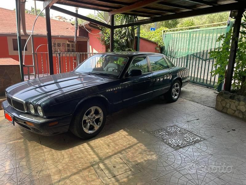 Usata Jaguar XJ 1999 Blu Berlina