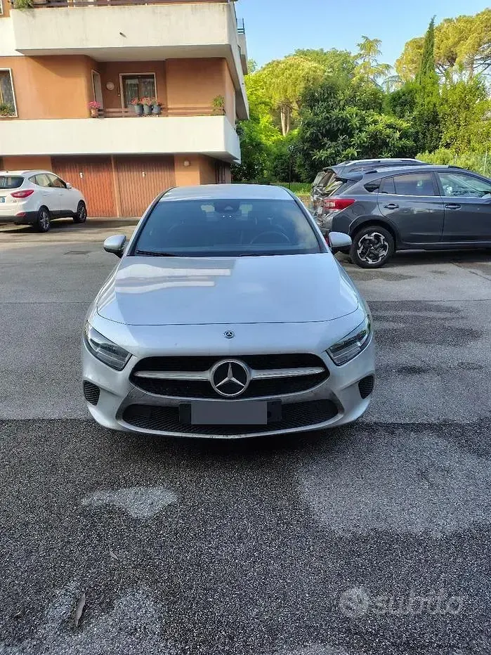 Usata Mercedes 200 163 CV (119 kW) 2020 Grigio Berlina