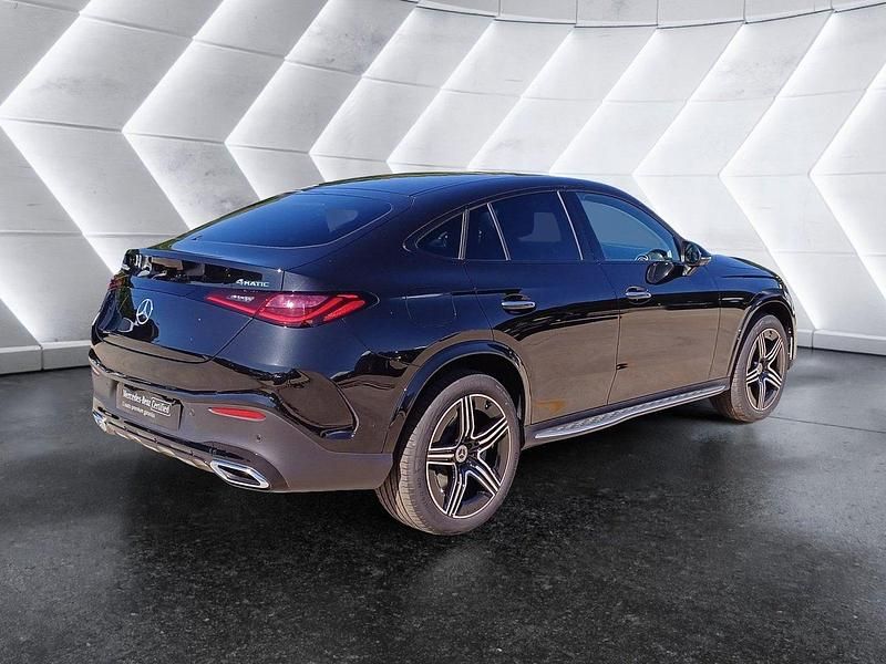 Nuova Mercedes GLC300 AMG Line Premium 330 CV (242 kW) 2025 Nero Coupé