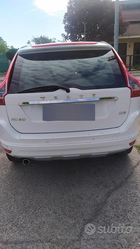 Usata Volvo XC60 150 CV (110 kW) 2017 Bianco SUV