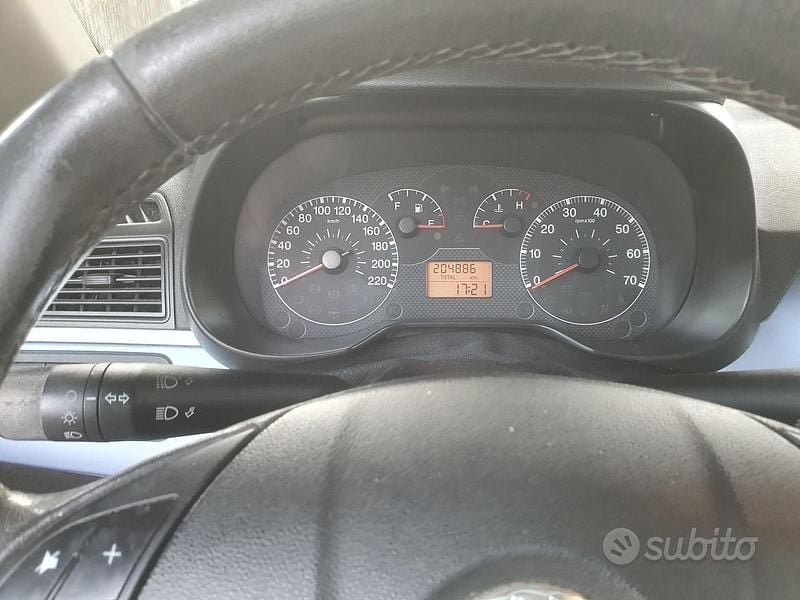 Blu Usata 2006 Fiat Grande Punto Dynamic Utilitaria | 1500 € (Super prezzo) - Immagine 1/4