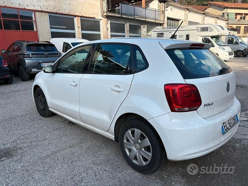 Usata VW Polo Comfortline 75 CV (55 kW) 2012 Bianco Berlina