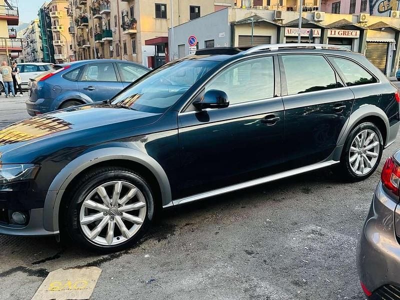 Usata Audi A4 Allroad 170 CV (125 kW) 2012 Blu/azzurro Station wagon
