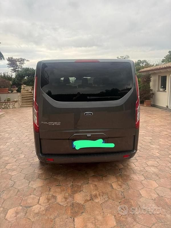 Usata Ford Tourneo Custom 2022 Grigio Furgone