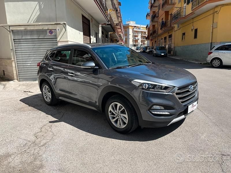 Usata Hyundai Tucson Xpossible 116 CV (85 kW) 2017 Grigio SUV