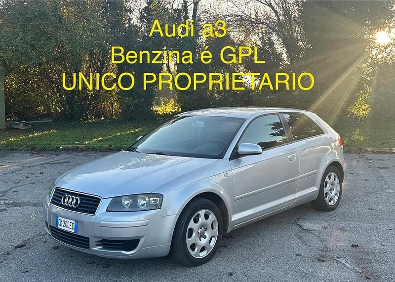 Usata Audi A3 Attraction 101 CV (74 kW) 2005 Grigio Berlina