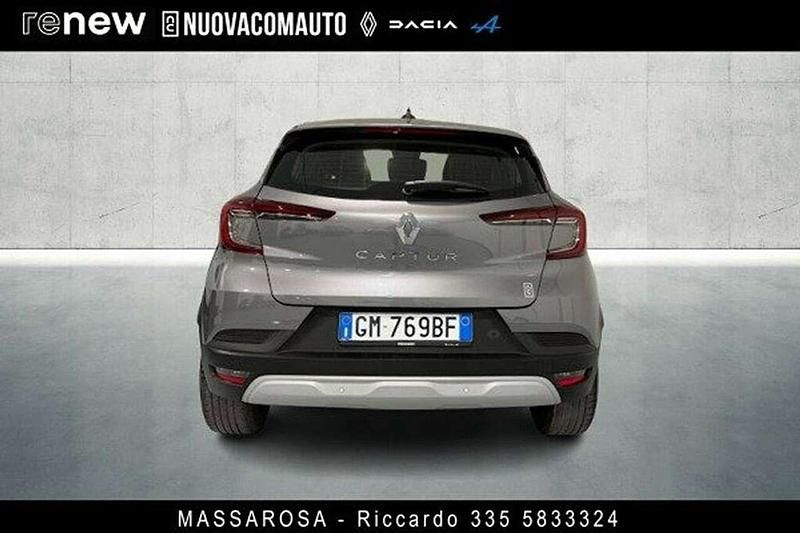 Usata Renault Captur Equilibre 101 CV (74 kW) 2023 Grigio SUV