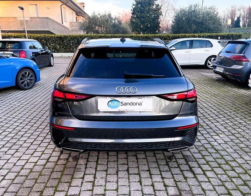 Usata Audi A3 S-Line 116 CV (85 kW) 2022 Grigio SUV