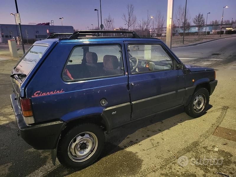 Usata Fiat Panda 4x4 54 CV (39 kW) 1999 Blu Utilitaria