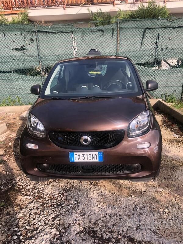 Usata 2019 Smart ForTwo Electric Drive Due volumi | 8400 € (Ottimo prezzo) - Immagine 1/4