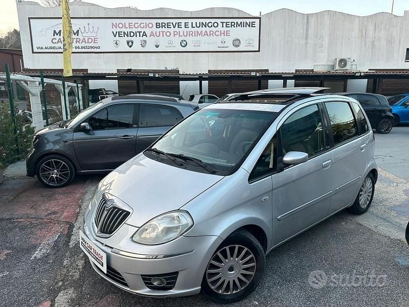Usata Lancia Musa 95 CV (69 kW) 2008 Grigio Monovolume