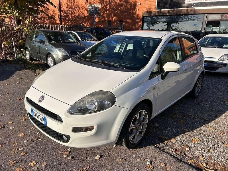 Usata Fiat Punto Street 84 CV (61 kW) 2014 Bianco Berlina