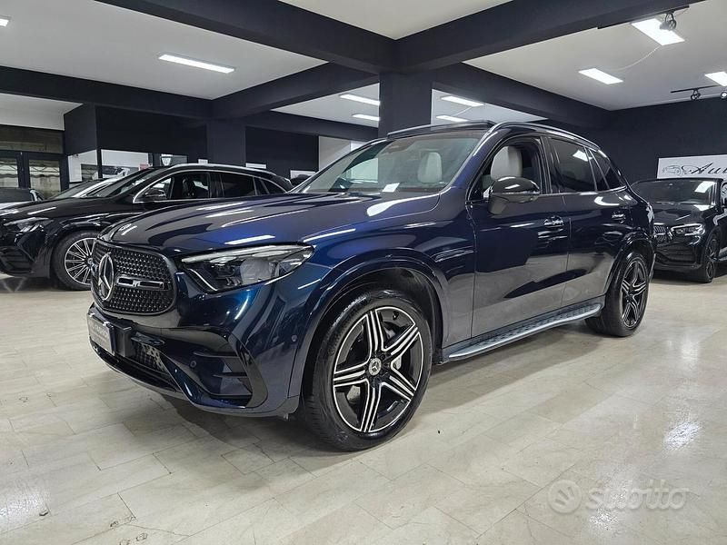 Blu/azzurro Usata 2022 Mercedes GLC220 AMG Line Premium Plus SUV | 47.500 € (Ottimo prezzo) - Immagine 1/4