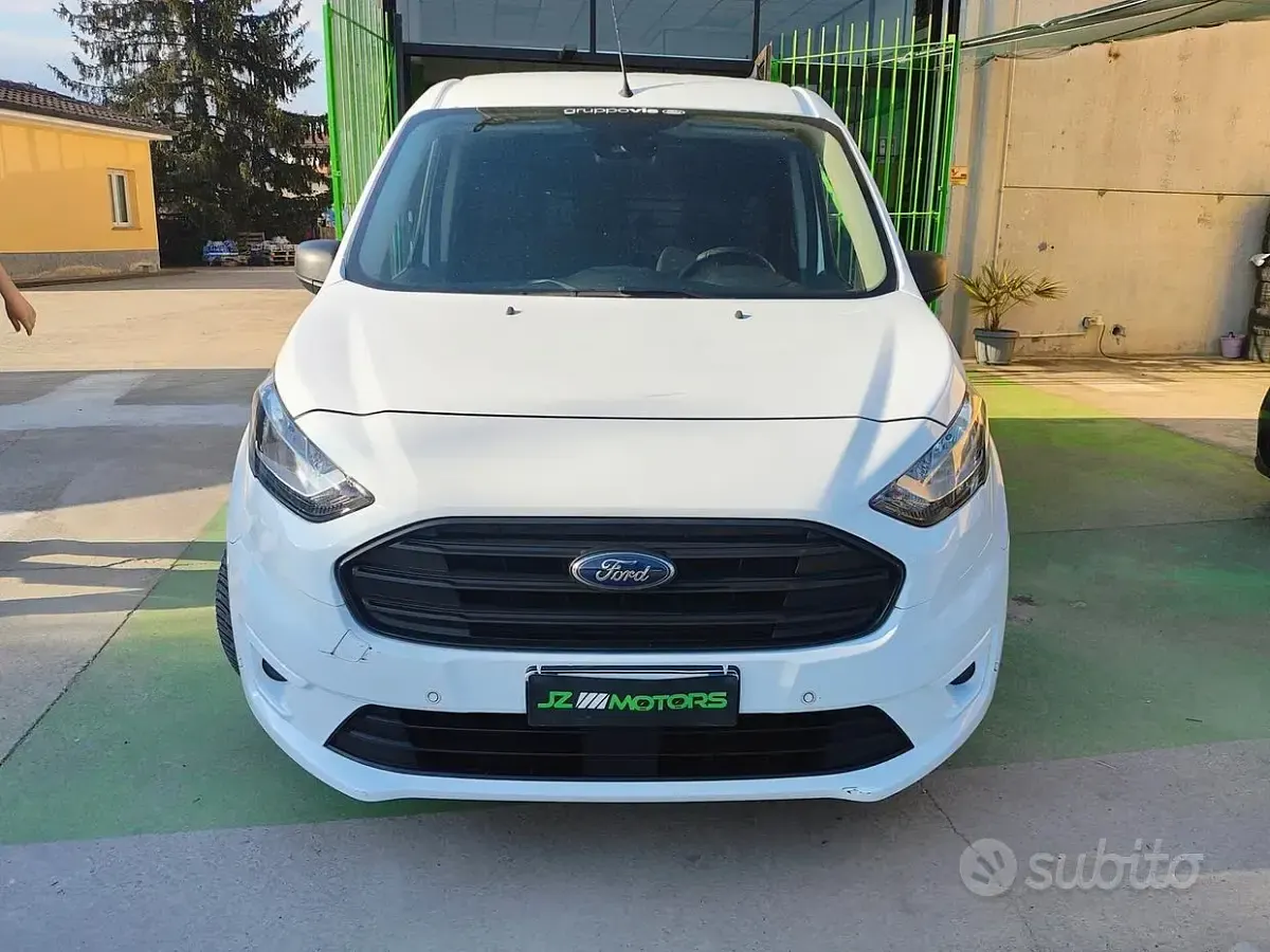 Usata Ford Transit Connect 101 CV (74 kW) 2021 Bianco Monovolume