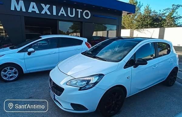 Bianco Usata 2016 Opel Corsa Coupé | 6990 € (Buon prezzo) - Immagine 1/4