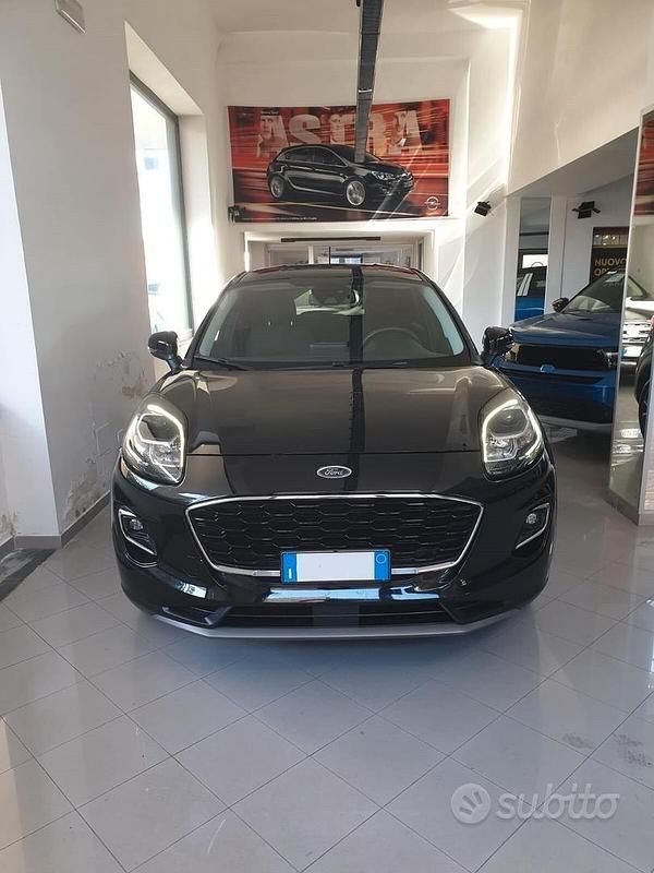 Nero Usata 2023 Ford Puma Titanium Tre volumi | 16.400 € (Buon prezzo) - Immagine 1/4