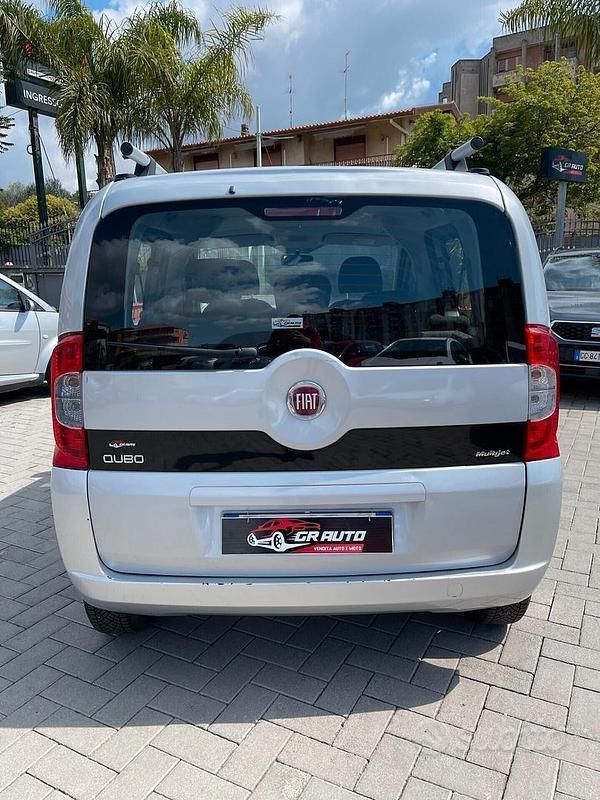 Usata Fiat Qubo Trekking 75 CV (55 kW) 2013 Grigio Monovolume