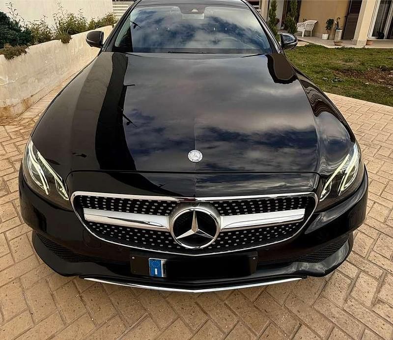 Usata Mercedes E220 Premium Plus 194 CV (142 kW) 2016 Berlina