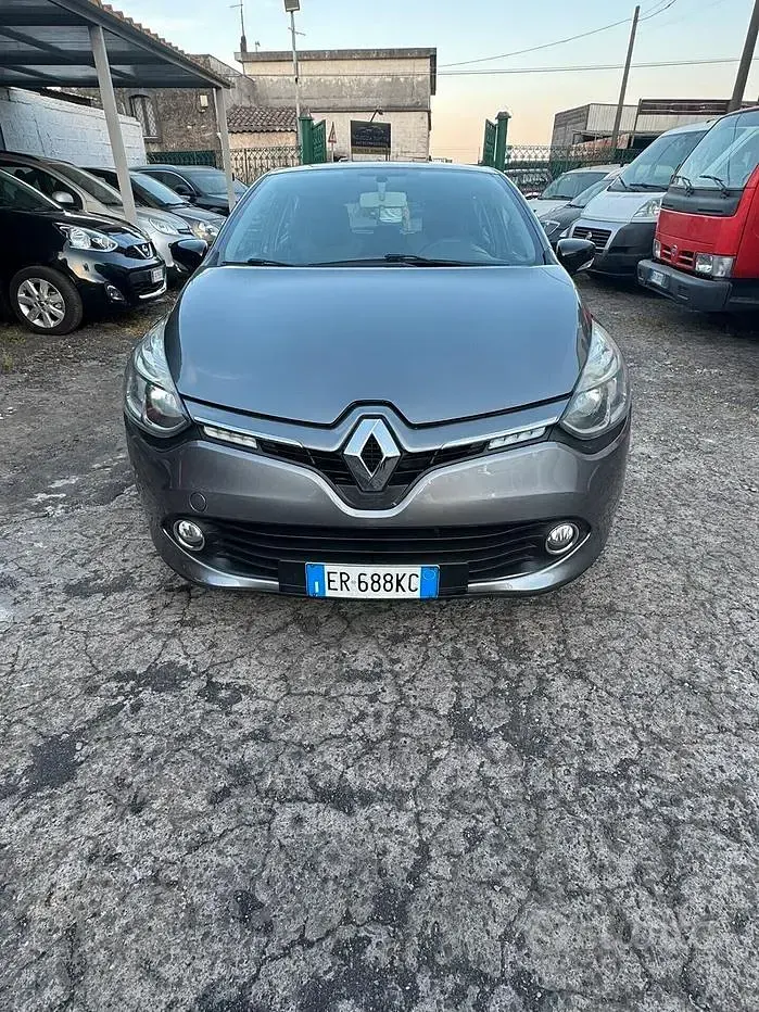 Usata Renault Clio IV 75 CV (55 kW) 2013 Grigio Berlina