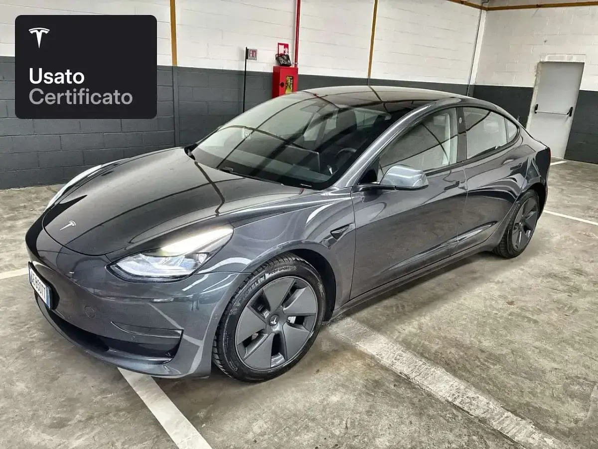 Usata Tesla Model 3 Long Range AWD 324 kW (441 CV) 2021 Midnight silver metallic Berlina